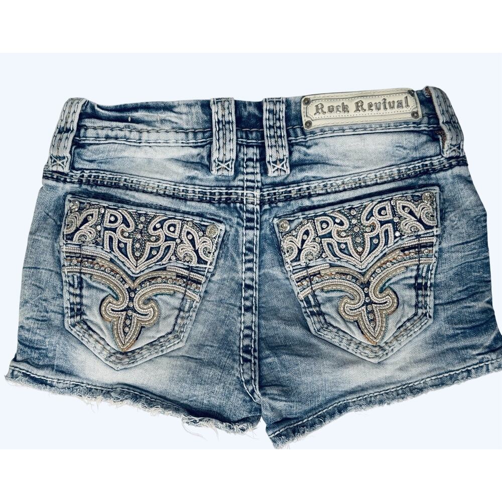 EUC Rock Revival Nuri Shorts Women’s 24 Blue Denim Bling Rhinestone Mid-Rise